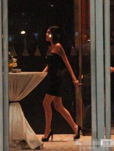 百家乐手机APP スイートは、通常の部屋の 2 倍の広さです