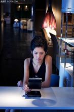 BBV体育首页官方地址 その先輩とは、鳥なのに僕よりスマホを巧みに扱う、今年で27年目「だいべてらん」のマスコットです